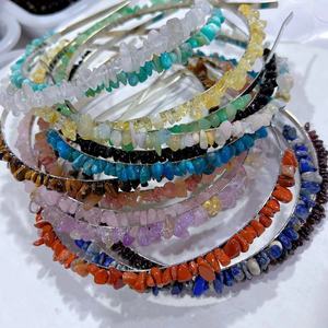 Serre-tête de mariée tendance fait main avec cristaux naturels colorés et pierres, bijou pour femme - Product Image 4
