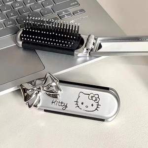 Cepillo Plegable Compacto de Bolsillo con Logotipo Personalizado <span class=keywords><strong>GOODWAY</strong></span>, Cepillo para el Cabello Plegable con Forma de Corazón con Llavero, Bonito Adorno para Bolso - Product Image 4