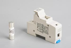 <span class=keywords><strong>Machine</strong></span> de fabrication de fusibles céramiques pour voitures certifiée IEC GALAXY YRPV-40 25kA, accessoire de fusible photovoltaïque, liaison de fusible solaire photovoltaïque - Product Image 2
