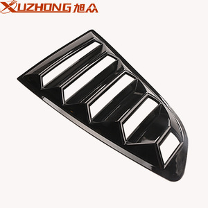 แผงดักอากาศด้านข้าง Xuzhong Mustang สีดำเงา ลายคาร์บอน สำหรับการปรับปรุงแบบ Retrofit - Product Image 5