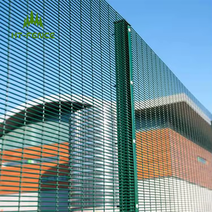 Rollo de 100 <span class=keywords><strong>metros</strong></span> de malla de alambre galvanizado en caliente con revestimiento de PVC para cercas de animales, <span class=keywords><strong>poste</strong></span> de cerca de <span class=keywords><strong>8</strong></span> pies, color negro, venta al por mayor - Product Image 3