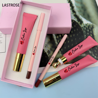 Kit Maquillage Lèvres 2-en-1 Marque Blanche : Rouge à Lèvres Brillant Scintillant et Crayon à Lèvres Rose Imperméable