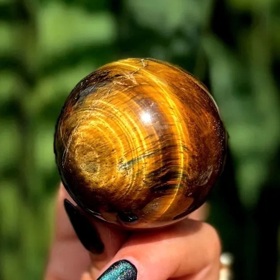 Esfera de Piedra Ojo de Tigre Amarillo