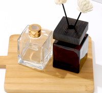 Bouteille de diffuseur d'arôme en verre en bois personnalisé de 50ML 100ML 200ML 500ML avec bouchon à vis échantillon gratuit Min. Commander 100pcs pour l'emballage