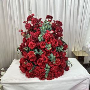 Centrotavola Classico Rosso IFG in Offerta, Altezza 75 cm Larghezza 50 cm, Composizione Floreale per Matrimoni e Ristoranti - Product Image 1