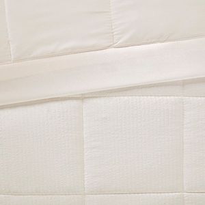 Couverture de lit alternative en duvet surdimensionnée DB avec garniture élégante en satin - Product Image 4