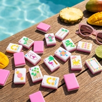 Magnifiques tuiles de mahjong américaines de luxe bicolores en acrylique rose avec motifs tropicaux flamants roses et dragons pour les jeux de société à domicile en vacances