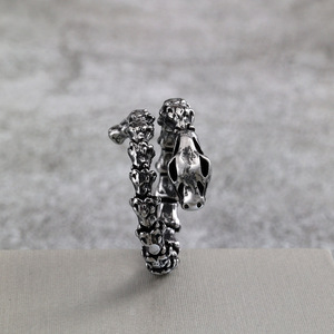 Bague unisexe en acier inoxydable de style rétro avec motif serpentine viking - Product Image 3