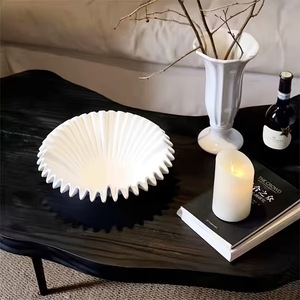 Vente directe d'usine, bol <span class=keywords><strong>à</strong></span> <span class=keywords><strong>fruits</strong></span> rond avec cadre ondulé blanc, design minimaliste nordique pour hôtel et usage domestique - Product Image 6