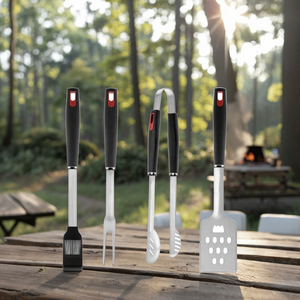 Juego de <span class=keywords><strong>Utensilios</strong></span> para Parrilla de 4 Piezas, Espátula, Tenedor, Pinzas y Cepillo con Bolsa de Transporte, Acero Inoxidable - Product Image 4