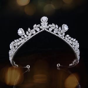 Diadème de mariée délicat inspiré de la nature, avec zircone cubique 5A, accessoire capillaire en cuivre plaqué argent anti-décoloration pour dîner formel - Product Image 2