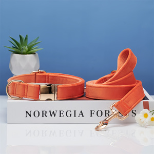 Coleira de Luxo em Veludo e Pelúcia para Cães com Gravata Borboleta Destacável, Alta Qualidade, Personalizada, Confortável e Ajustável para Seu Pet - Product Image 2