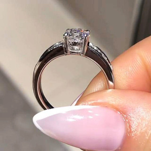 Anello dal design geometrico, elegante anello da dito per donna, stile matrimonio - Product Image 5