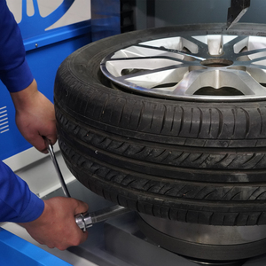 Machine de réparation de roues haute précision DCM28P-M – Tour pour la restauration des rayures et des déformations - Product Image 5