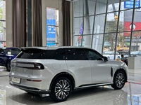 Yüksek Kaliteli 2025 Changan NEVO Q07 215KM Flagship PLUS 1.5T E-CVT Şarj Edilebilir Hibrit Otomatik İkinci El Araba Sunrooflu Elektrikli Araba