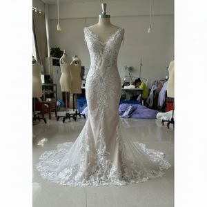 Luxe Paillettes Dentelle Appliques Perle Épaule Sexy Col En V Sirène Balayage Brosse Train Robes De Mariée - Product Image 1