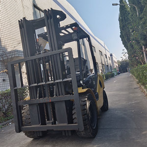 מלגזה דיזל יפנית משומשת וזולה, 3 טון, תורן 3 שלבים, גובה הרמה 4.5 מטר, 6 חודשי אחריות, הפעלה בישיבה, למכירה קמעונאית - Product Image 6