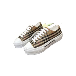 Calzado Deportivo de Lujo de Diseño de Alta Calidad 2026 - Zapatos para Hombre y Mujer con Parte Superior de Lona y Amortiguación para Todas las Temporadas - Product Image 1