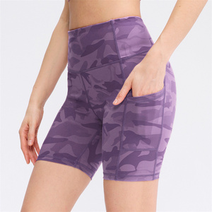 Shorts de sport moulants imprimés pour femmes, taille haute, en polyester extensible, pour gym et yoga, avec logo personnalisé, séchage rapide, compression - Product Image 5