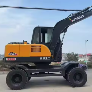 Excavateur sur pneus d'occasion XINYUAN B75 Mini pelle 7 tonnes 8 tonnes Pelles d'occasion Travaux de construction urbaine Godet certifié CE - Product Image 1