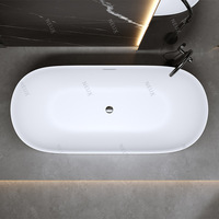 Baignoire en acrylique de trempage autoportante blanche en porcelaine de forme ovale de haute qualité