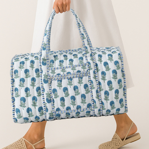 Wholesale Lightweight Large Capacity <strong>Weekend</strong> <strong>Bag</strong> Quilted Floral Travel Duffle <strong>Bag</strong> <strong>for</strong> <strong>Women</strong> - Product Image 2