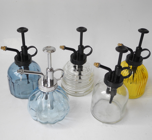 Pulvérisateur d'eau en verre côtelé de style vintage, 230 ml, personnalisé, écologique, certifié ISO9001, avec pompe en PP couleur argent, pour jardin et terrasse - Product Image 6