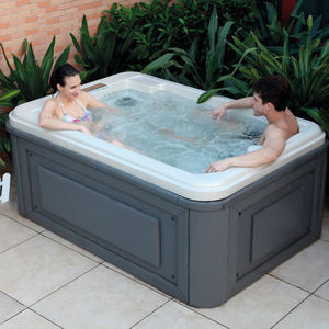 Jacuzzi de Hidromasaje Exterior Independiente en Oferta, 110v, Balboa, para 2 Personas - Product Image 2