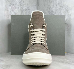 Chaussures montantes en cuir patchwork noir et blanc style urbain américain, rehaussantes et polyvalentes, décontractées pour hommes et femmes - Product Image 1