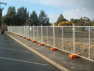 Fournisseur d'usine de clôtures temporaires pour chantiers de construction, barrières d'événements, protection de sécurité, structure soudée, haute résistance, durable - Product Image 6