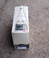 Acs880-01-12a6-3plc Permite la Lógica del Variador de Frecuencia, Transmisión de Datos, Lógica de Programación, Registro de Estado, Reinicio de Fallas, Optimización de Energía