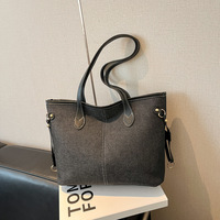 Sac fourre-tout en jean patchwork style coréen, nouvelle collection printemps 2026, sac à bandoulière minimaliste et tendance pour femme, idéal pour le bureau et l'usage quotidien.