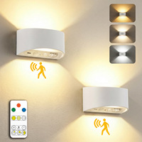 Lampe murale sans fil rechargeable à LED moderne avec télécommande, en aluminium, demi-lune, détecteur de mouvement, CRI 90 élevé, pour intérieur, escalier