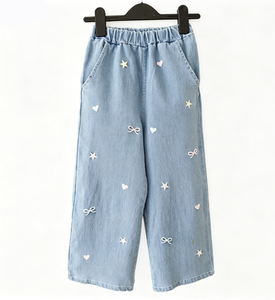 Vêtements décontractés pour enfants de 2 à 16 ans, pantalons en <span class=keywords><strong>jean</strong></span> à étoiles, jeans à jambes larges pour filles, logo personnalisé, vêtements d'extérieur pour enfants - Product Image 3