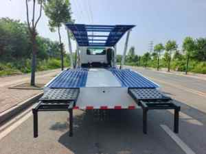 Camion de transport de voitures à double étage Dongfeng 4x2, capacité de 4 voitures par trajet, pour le transport de véhicules et le sauvetage routier - Product Image 6
