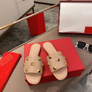 Sandali piatti da <span class=keywords><strong>donna</strong></span> in vera pelle <span class=keywords><strong>con</strong></span> logo personalizzato, tacco basso, casual, <span class=keywords><strong>con</strong></span> rivetti lucidi, di tendenza per l'estate - Product Image 4