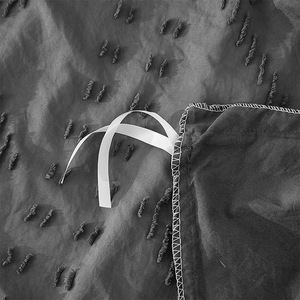 Aoyatex Nuevo diseño suave Jacquard Clips Juego de edredón y funda de almohada Juego de funda nórdica con mechones Ropa de cama - Product Image 4