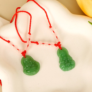 Collar con Colgante de Buda de Imitación de Jade de Yiwu, con Cuerda Roja, Unisex, Hecho en China - Product Image 4