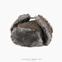 Chapeau Trappeur Marron à Chevrons en Fausse Fourrure, Ushanka Aviateur Hiver avec Cache-Oreilles et Boucle, Chaud Unisexe pour Hommes et Femmes, Idéal pour le Froid