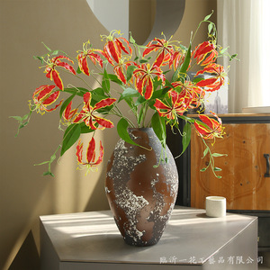 Yihua - Flor de Lirio Artificial de Seda con Efecto de Llama, Decoración para el Hogar, Estilo Moderno y Simple, Rojo, Naranja, Blanco, BH023 - Product Image 1