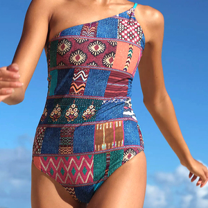 ชุดว่ายน้ำวันพีซแบบไหล่เดียวลายพิมพ์เรโทรชายหาดใหม่ ผลิตจากไนลอนรีไซเคิลคุณภาพสูงสำหรับผู้หญิง - Product Image 4