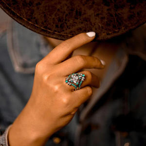 Anello da Cocktail Geometrico T0871 in Argento 925 con Diamante Taglio Principessa e Montatura a Castone, Anelli Raffinati da Donna per Matrimonio - Product Image 5