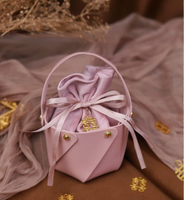 Sacs cadeaux en cuir personnalisés pour mariage avec pochette à bonbons, ruban élégant pour fête - Vente en gros, couleur et taille personnalisées OEM/ODM