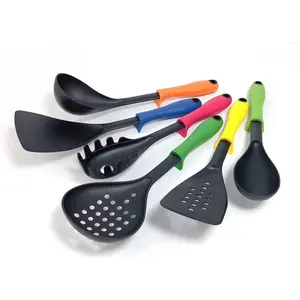 طقم أدوات طبخ من Haisheng من Ningbo مكون من 7 قطع من أدوات المطبخ البلاستيكية
