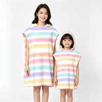 Poncho de surf à capuche personnalisé pour adultes et enfants, en microfibre rayée, séchage rapide, tropical, absorbant, anti-sable, pour se changer, nager et faire du surf
