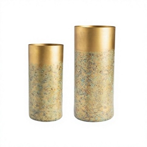 Ensemble de 2 vases à fleurs de tailles différentes faits à la main en métal forme ronde dessus de table de mariage vases à fleurs par les arts à la maison - Product Image 1