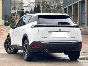<span class=keywords><strong>Peugeot</strong></span> <span class=keywords><strong>2008</strong></span> d'<span class=keywords><strong>occasion</strong></span> 2023, SUV, transmission <span class=keywords><strong>automatique</strong></span>, 1.2T Turbo, conduite à gauche, toit ouvrant panoramique, grandes roues, sièges en cuir, LED - Product Image 5