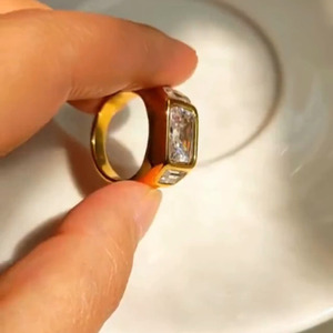 <b>Solitaire</b> <b>Ring</b> Oval Cut 2CT 3-5CT 18K IGI Certified CVD Lab Grown Diamond <b>Ring</b> for Engagement Wedding - Product Image 4