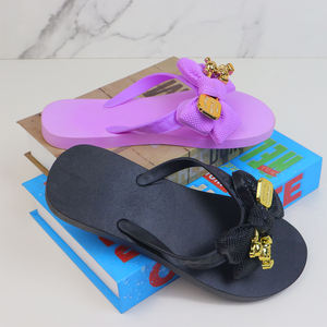 Vente en gros d'usine de tongs spa de bonne qualité dernier cri tongs pantoufles pour dames - Product Image 5