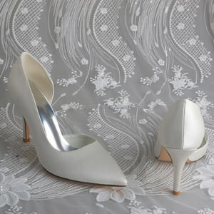 Personnalisé 8.5CM talon bout pointu chaussures de <span class=keywords><strong>mariage</strong></span> pour la mariée chaton talon <span class=keywords><strong>ivoire</strong></span> dames pompes - Product Image 2